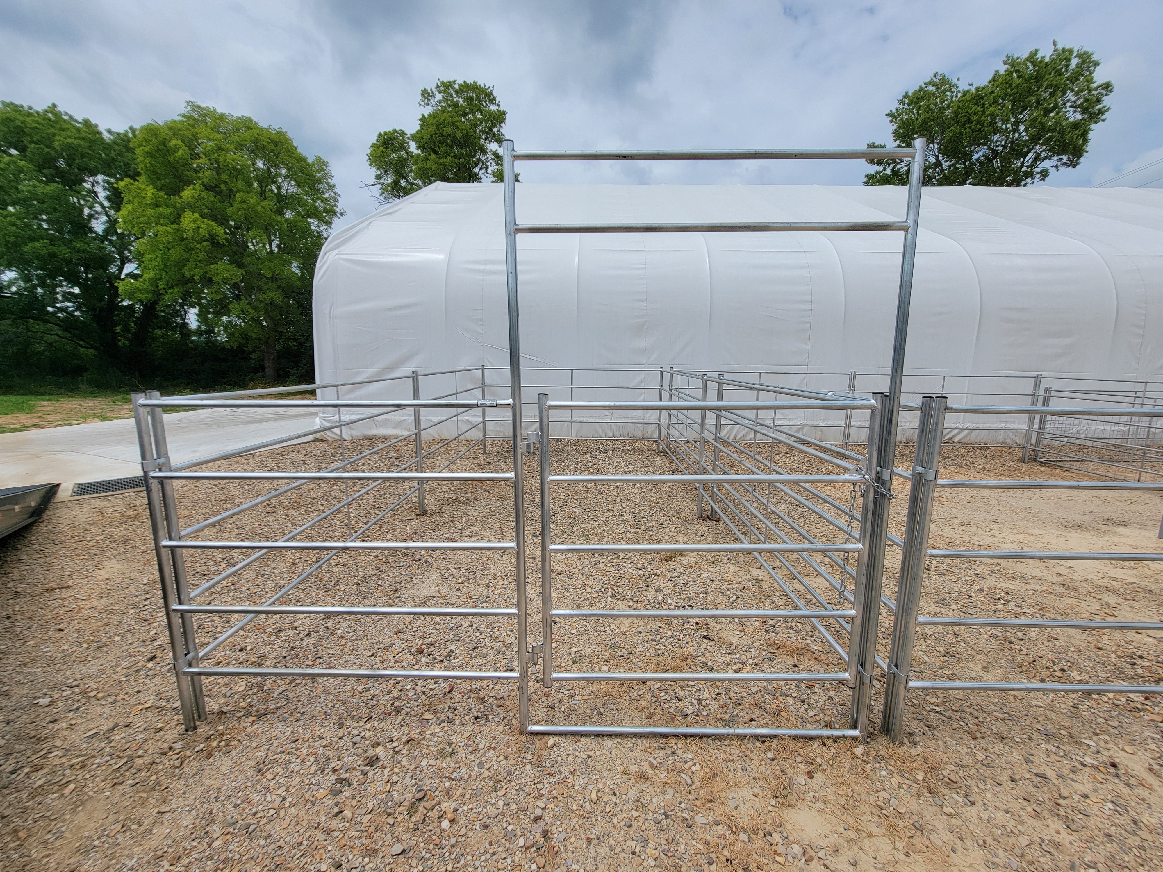 Galvanized 10 Ft X 20 Ft 5-Rail Stall Kit