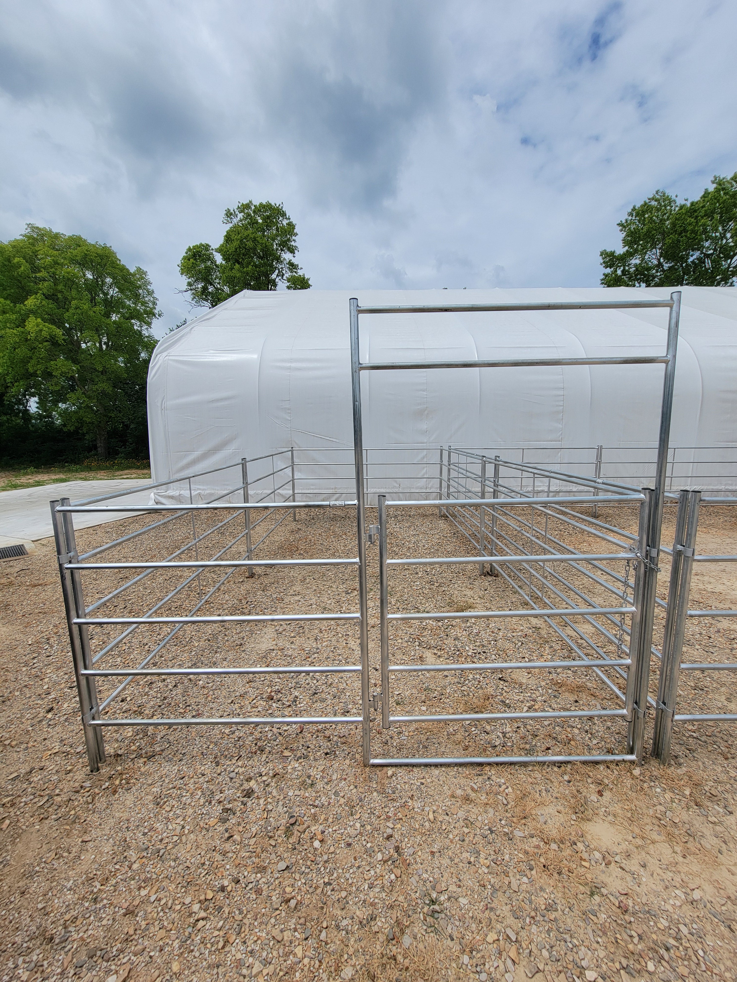 Galvanized 10 Ft X 20 Ft 5-Rail Stall Kit