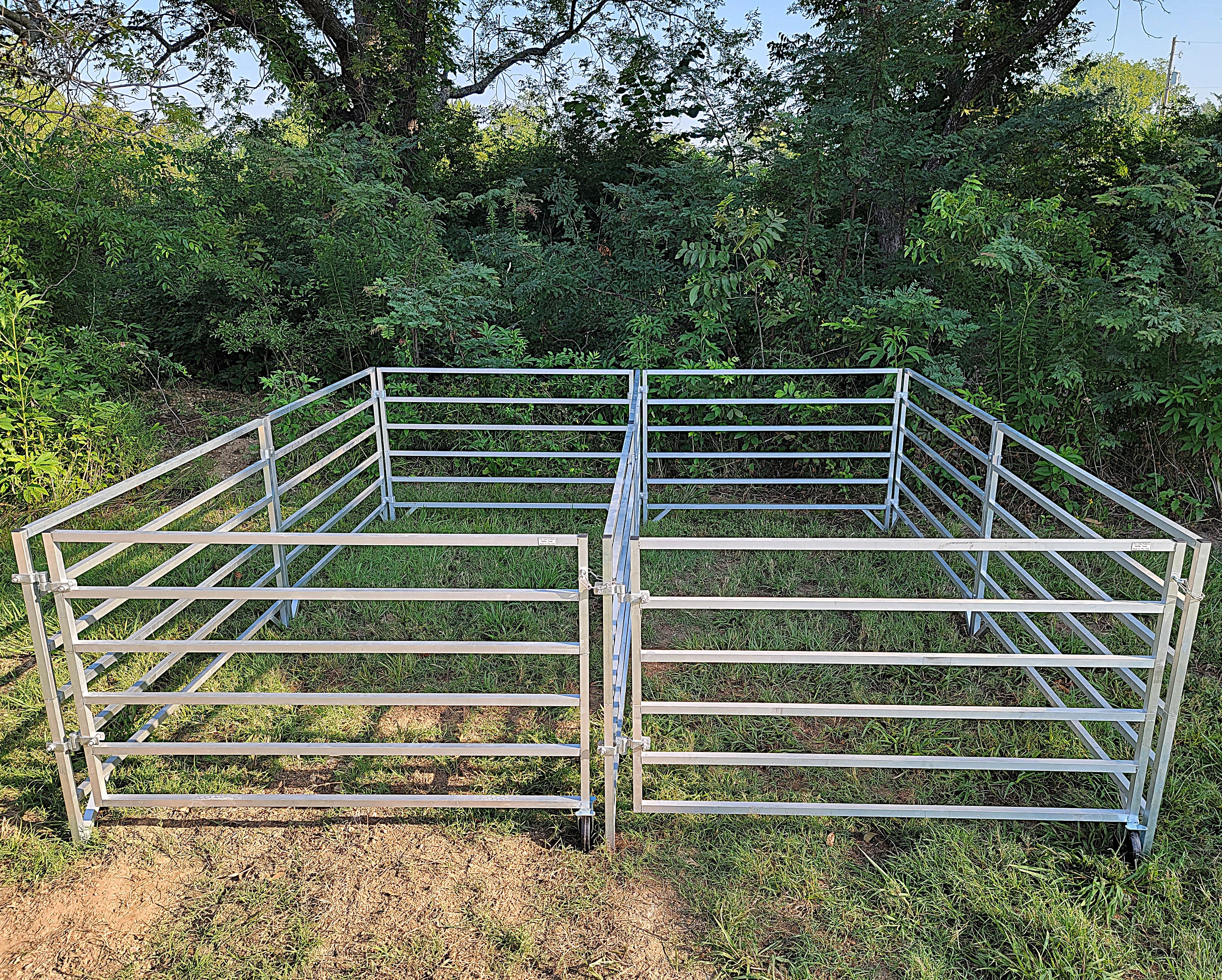 Aluminum 5 Ft X 10 Ft 6 Rail Add-On Stall Kit (3 Panels, 1 Gate)