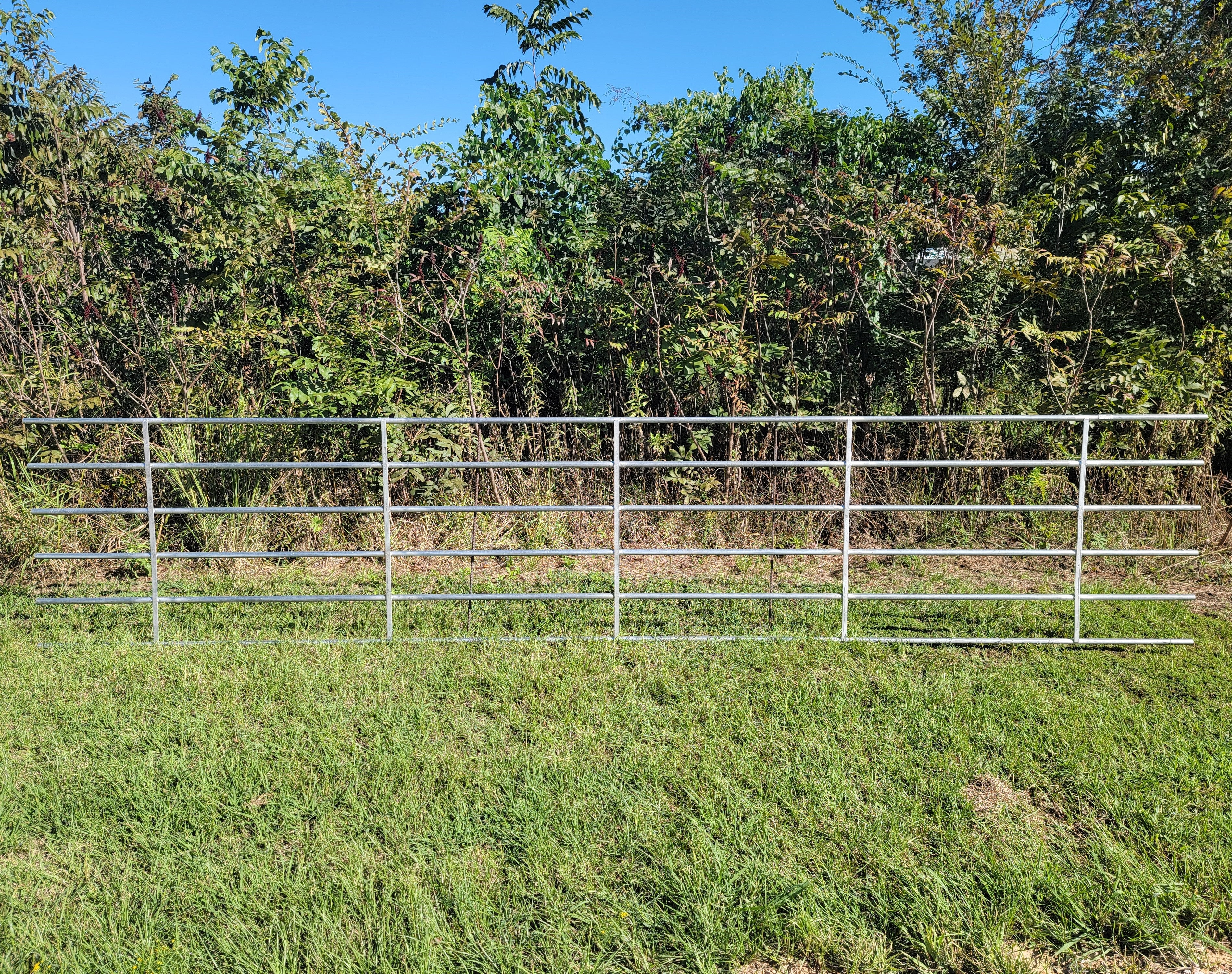 Galvanized 20 Ft Long 6 Rail Continuous Fencing Panel