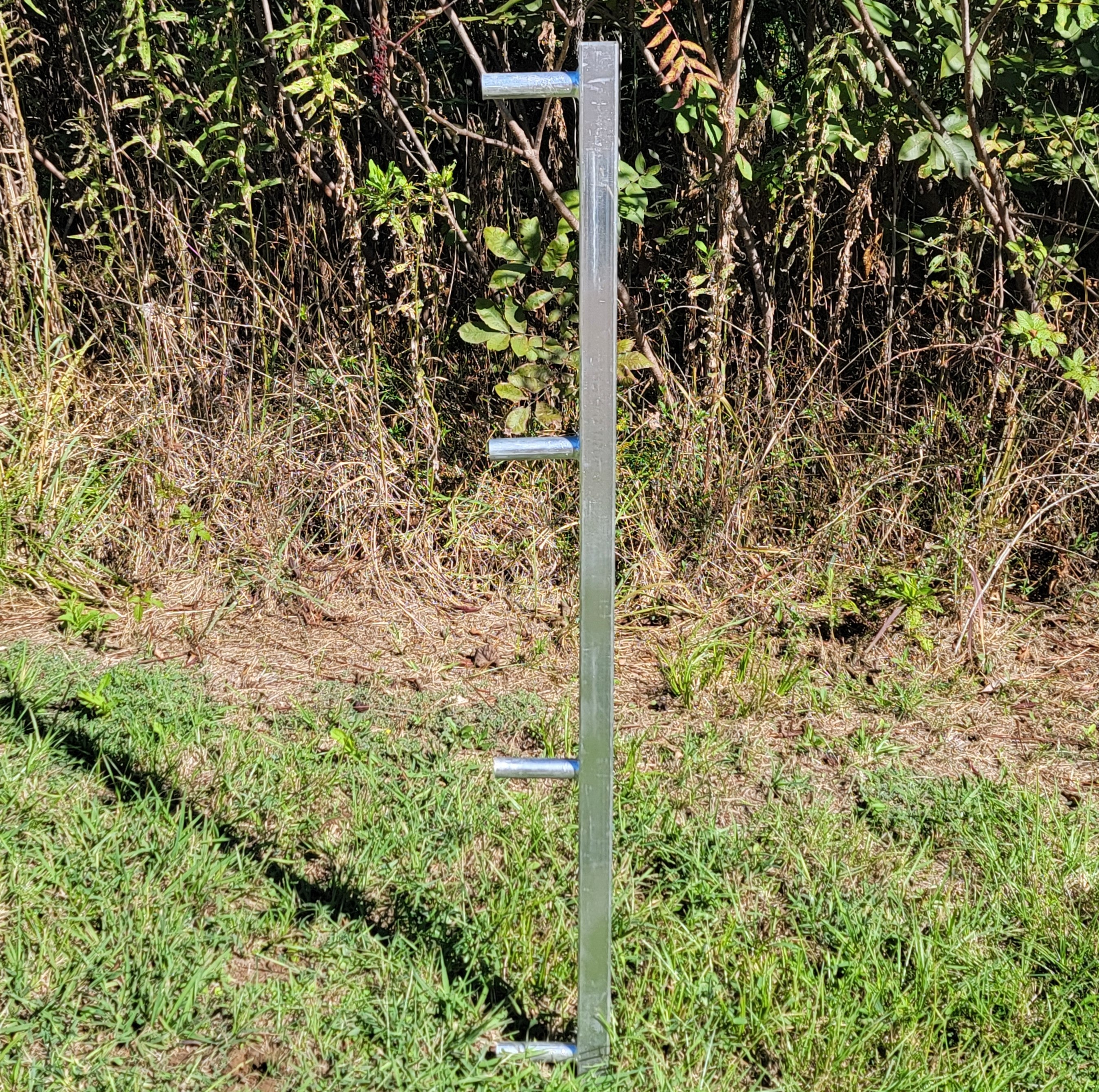Galvanized End Fixture for 4 Rail Continuous Fencing Panels