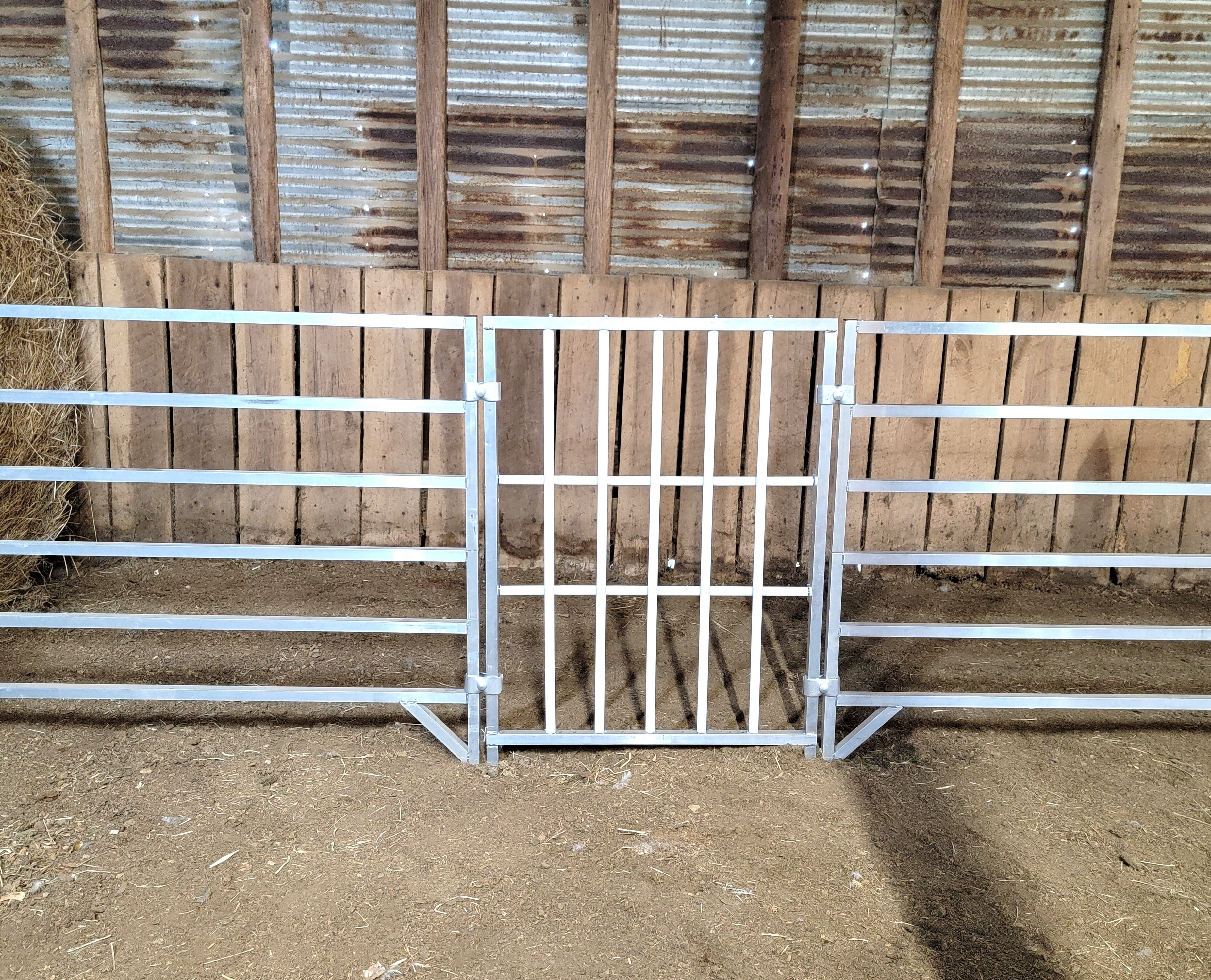 Aluminum 30-Inch-Long by 40-Inch-Tall Sheep & Goat Lamb & Kid Creep Feeding Panel