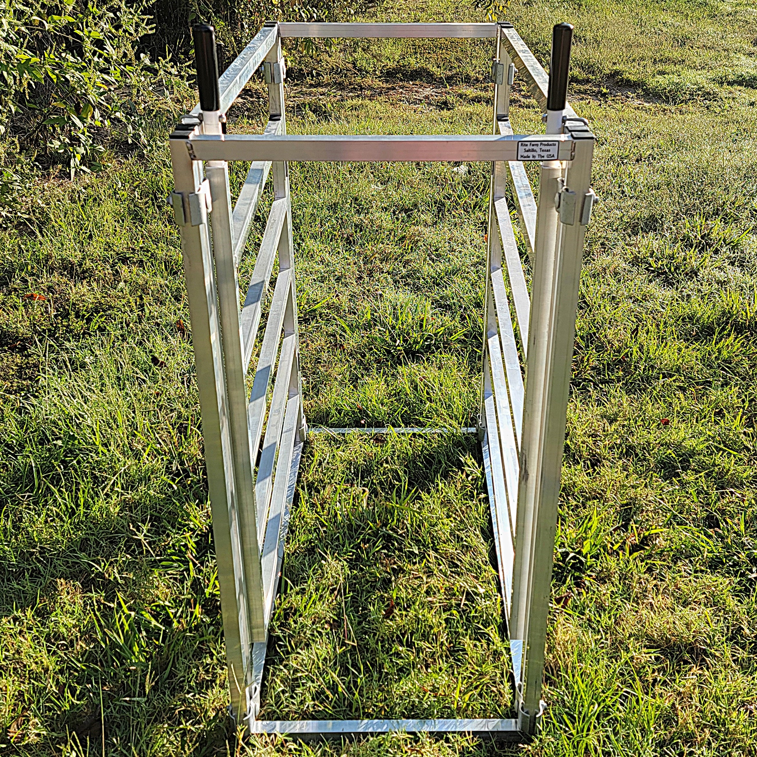 Aluminum 40-Inch-Tall Sheep & Goat 3 Way Sorter gate for Sorting Alley & Pen Systems