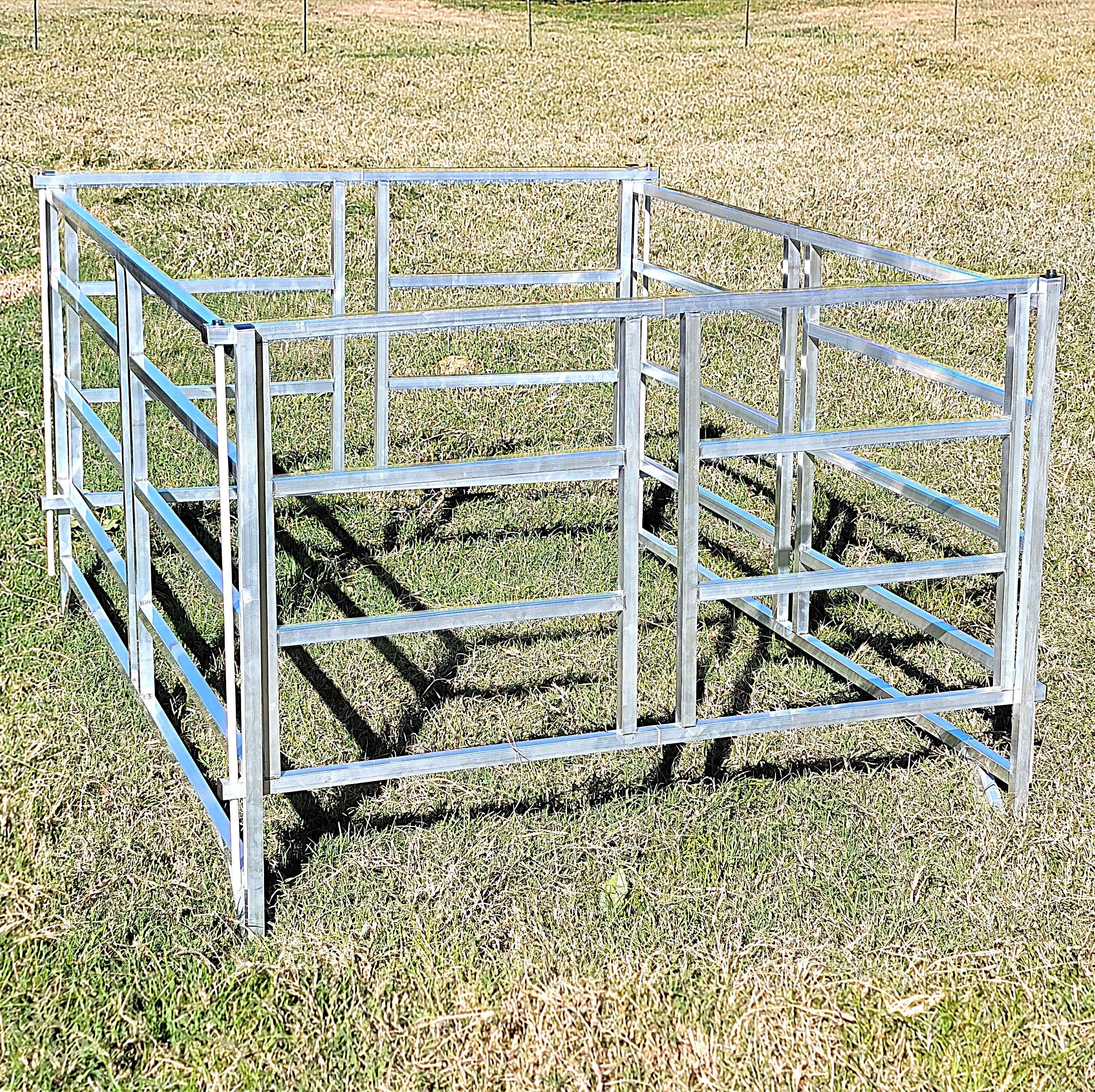 Collapsible Sheep & Goat Aluminum Round Hay Bale Feeder for 4X4, 4X5, & 4X6 Bales Llama Alpaca