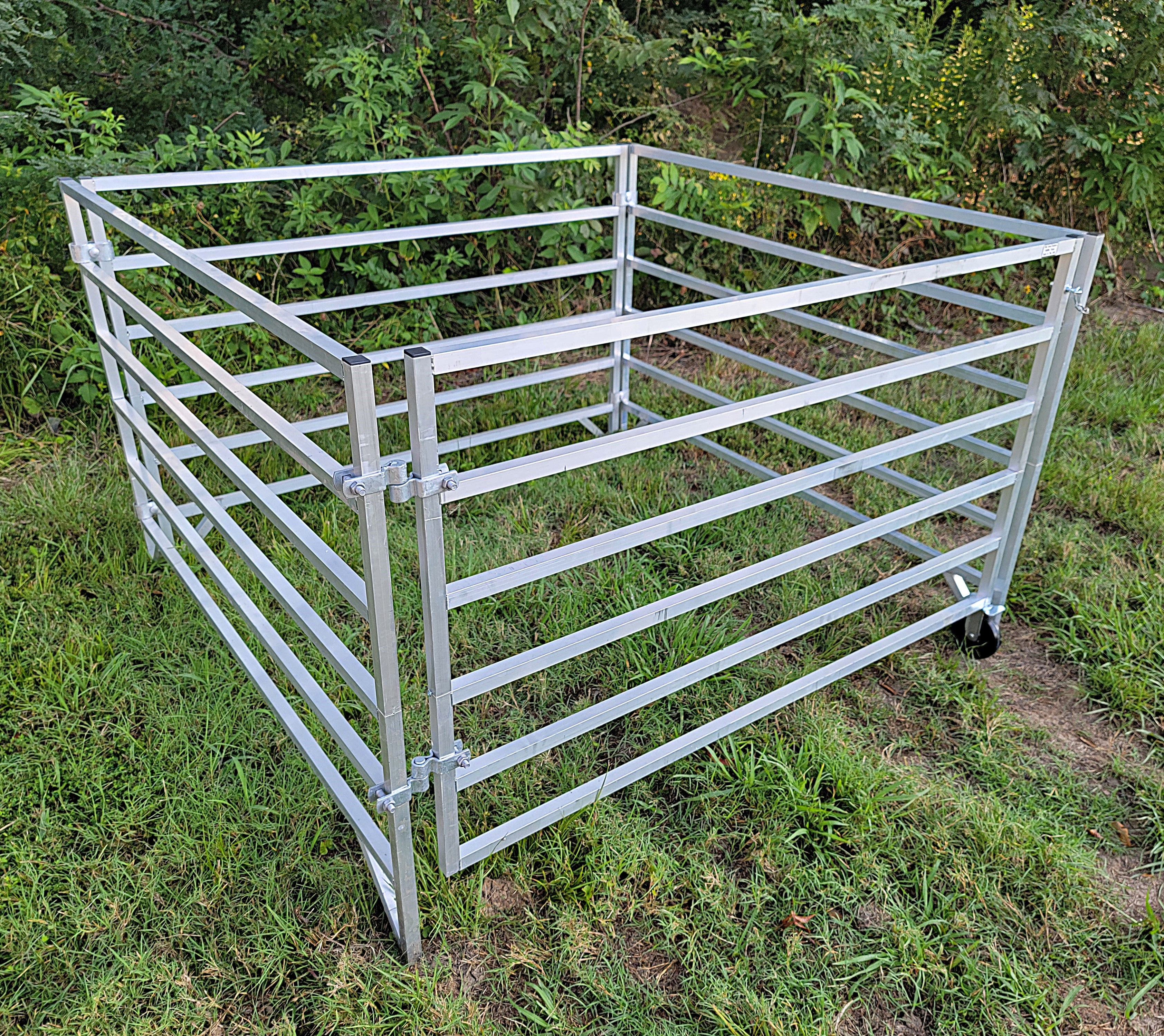 Aluminum 5 Ft X 5 Ft 6 Rail Stall Kit (3 Panels, 1 Gate)