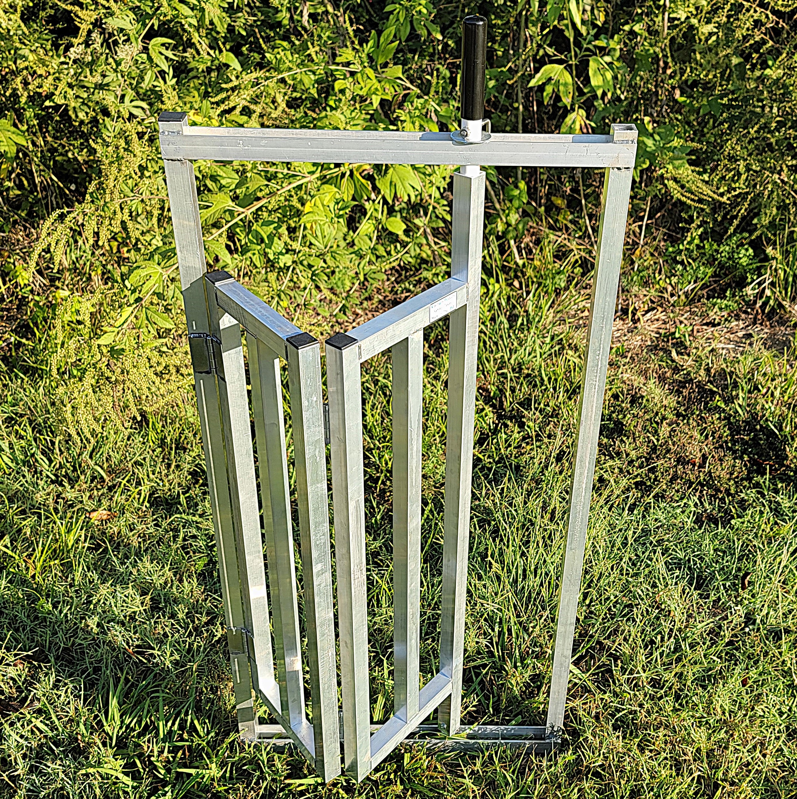 Aluminum 40-Inch-Tall Sheep & Goat Folding Stop Gate for Sorting Alley & Pen Systems