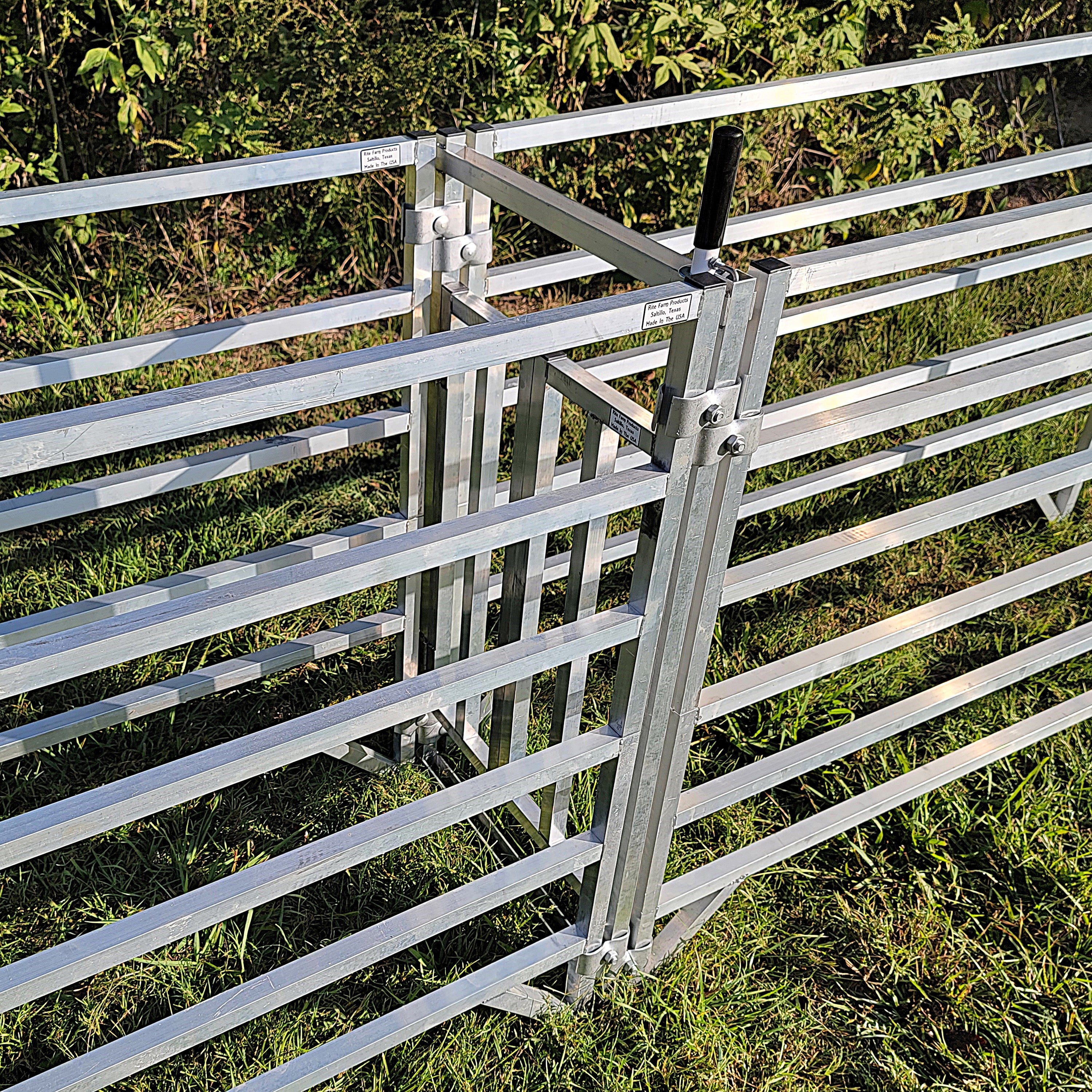 Aluminum 40-Inch-Tall Sheep & Goat Folding Stop Gate for Sorting Alley & Pen Systems