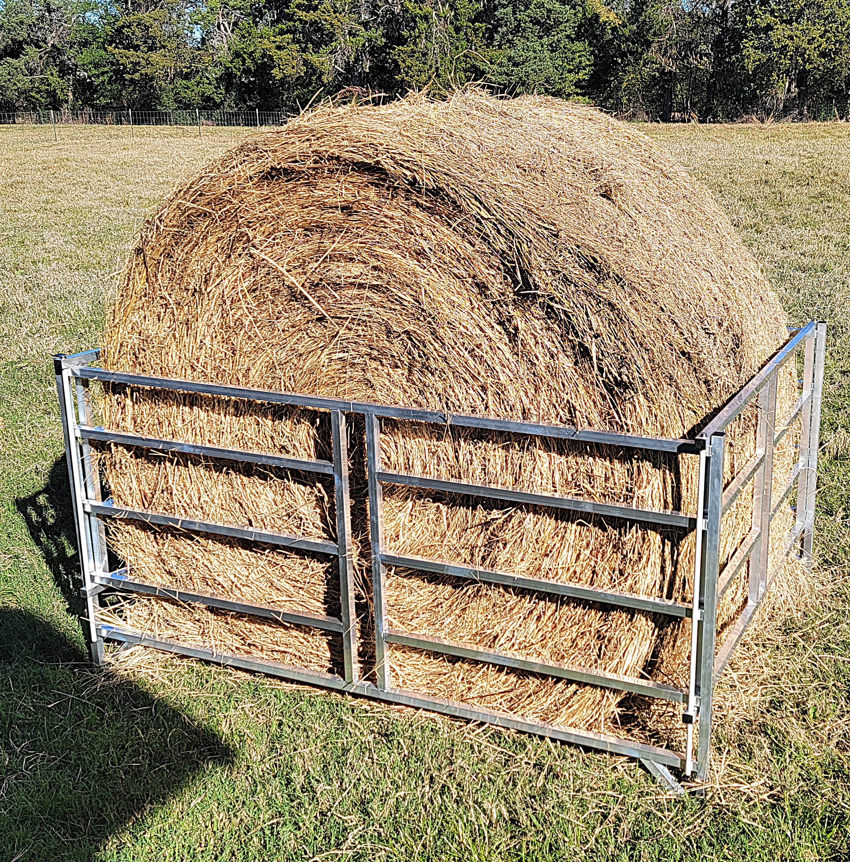 Collapsible Sheep & Goat Aluminum Round Hay Bale Feeder for 4X4, 4X5, & 4X6 Bales Llama Alpaca