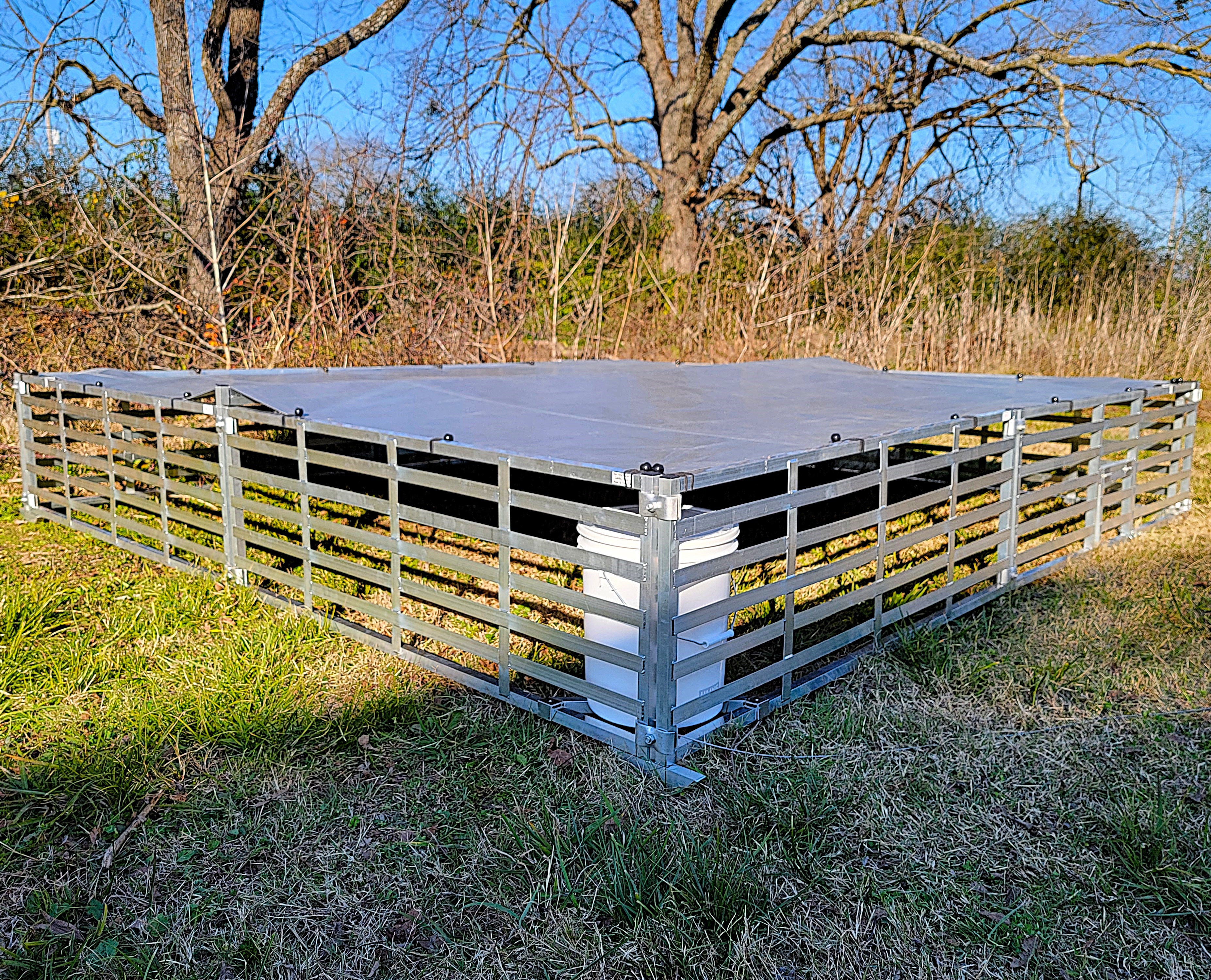 Rite Farm Products Aluminum 10'X10' Mobile Broiler Chicken Tractor Coop Poultry Meat Bird