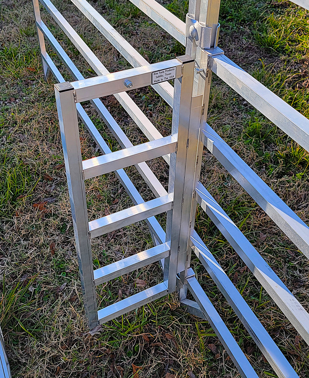 Sheep Gate System Aluminum Sheep & Goat Anti Backup Gate for Sorting Alley & Pen Systems