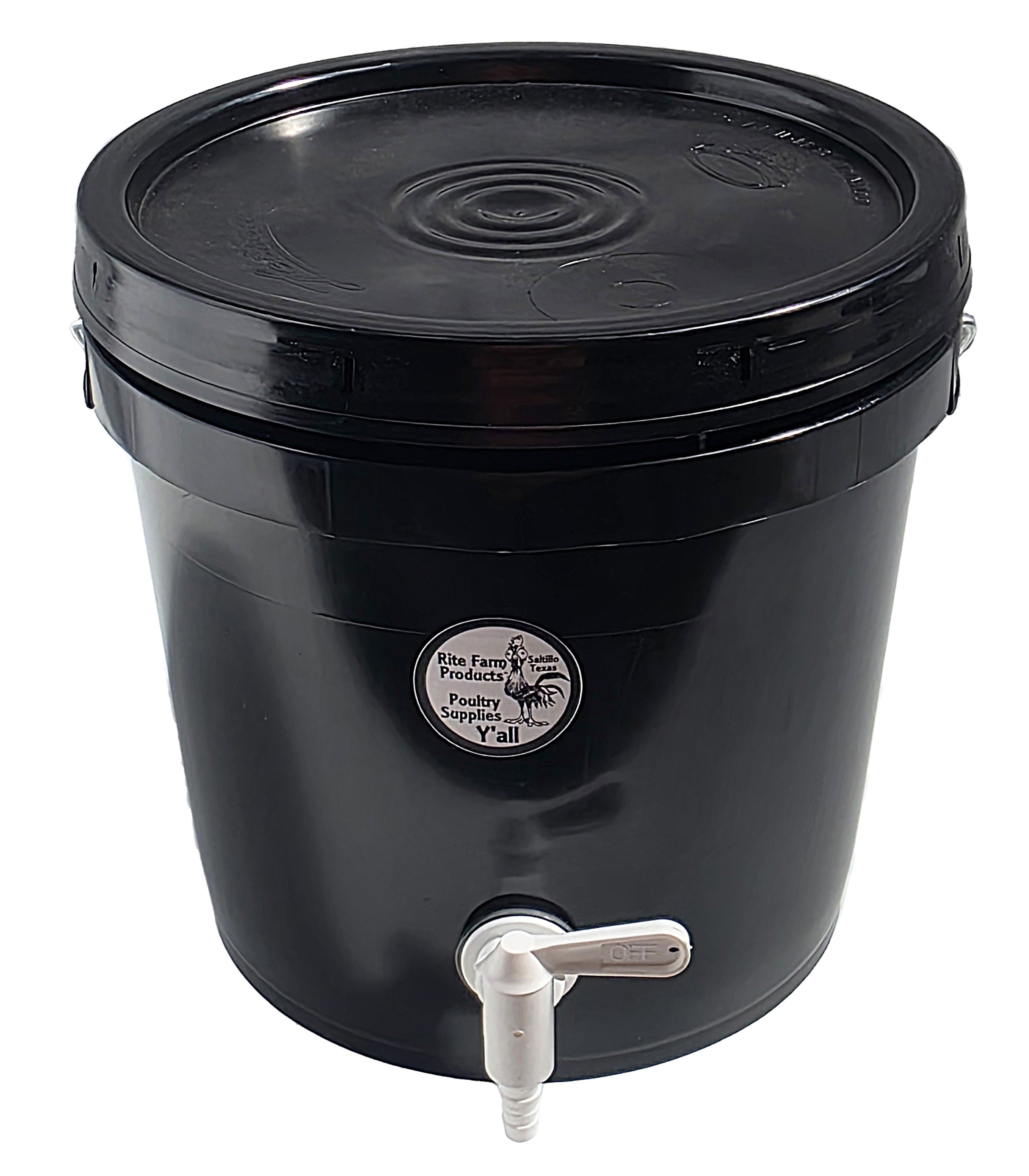 Quail Town Cages by Rite Farm Products - 2 Gallon Water Reservoir Kit